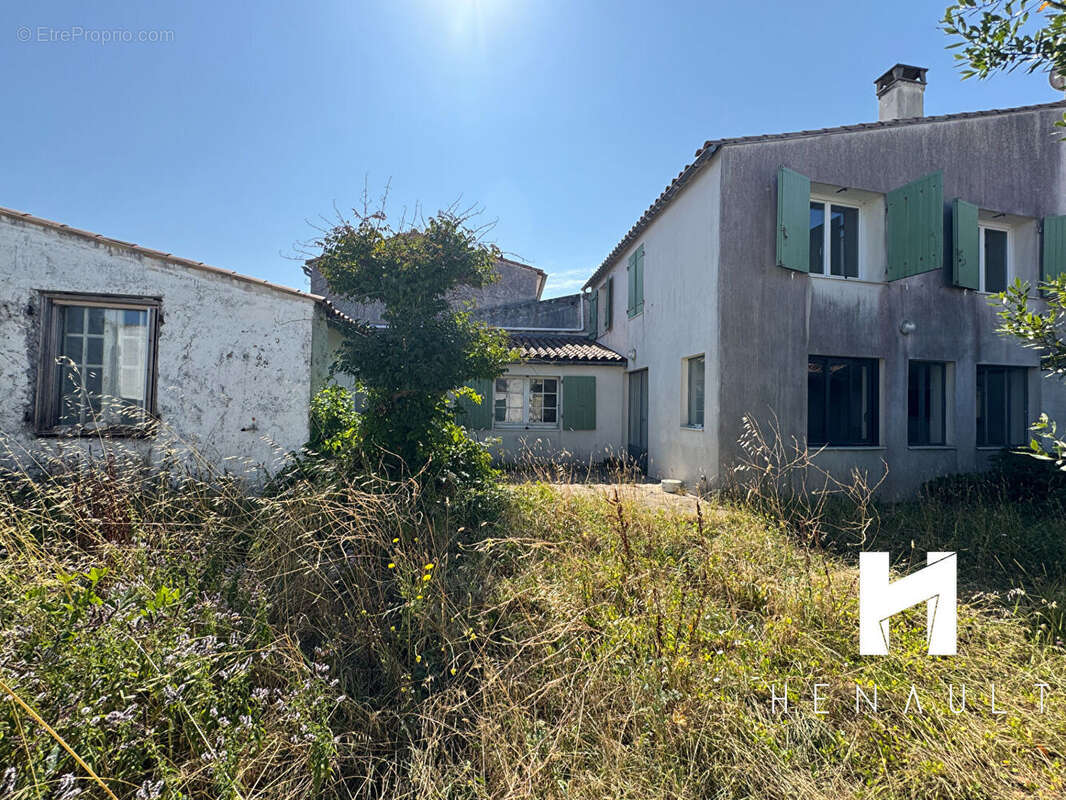 Maison à LA COUARDE-SUR-MER