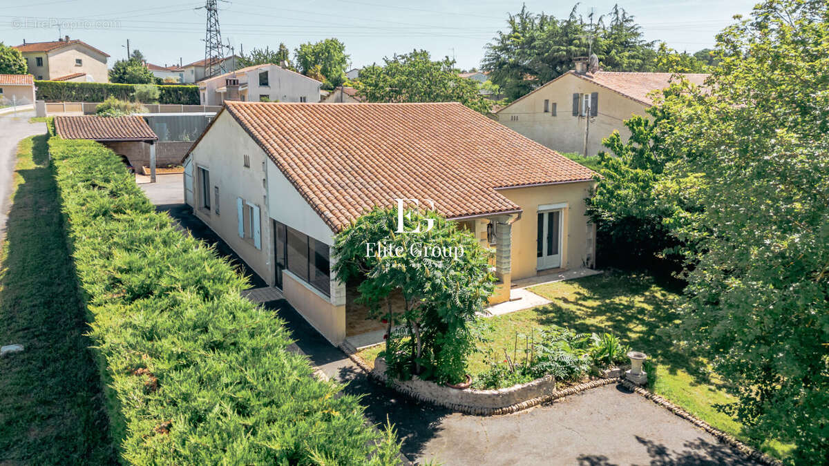 Maison à LINARS