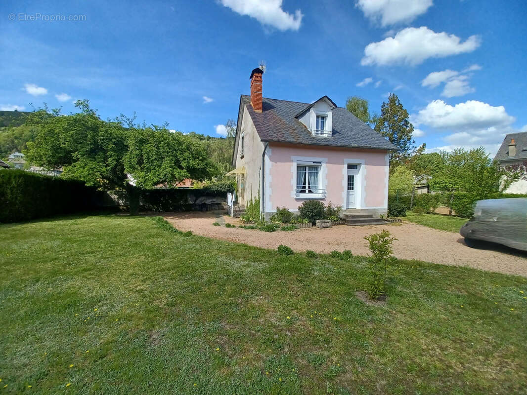 Maison à SAINT-MARTIN-VALMEROUX