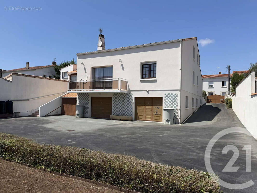 Maison 187 m² à Royan  - photo 9