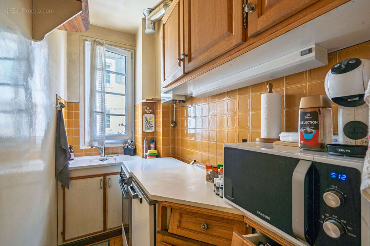 Appartement à PARIS-14E