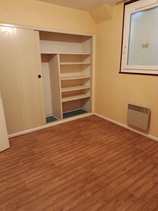 Maison à SURY-PRES-LERE