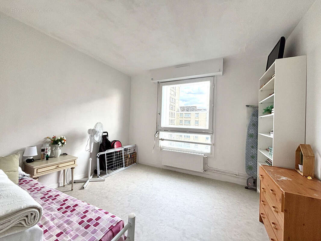 Appartement à PARIS-19E