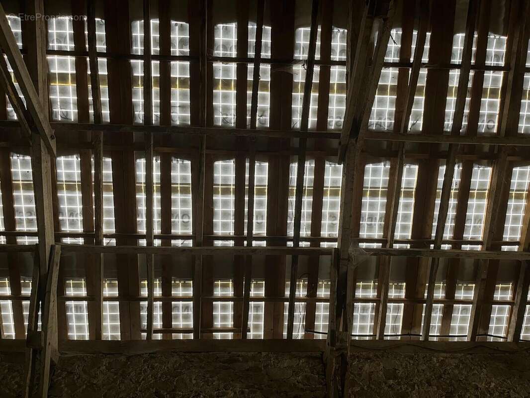 panneaux - Maison à LATRONQUIERE