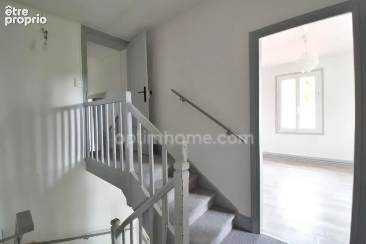 *** exclusivite *** propriete rare : maison dependances et terrain *** saint-jean-d'heurs 63190 *** - photo 8