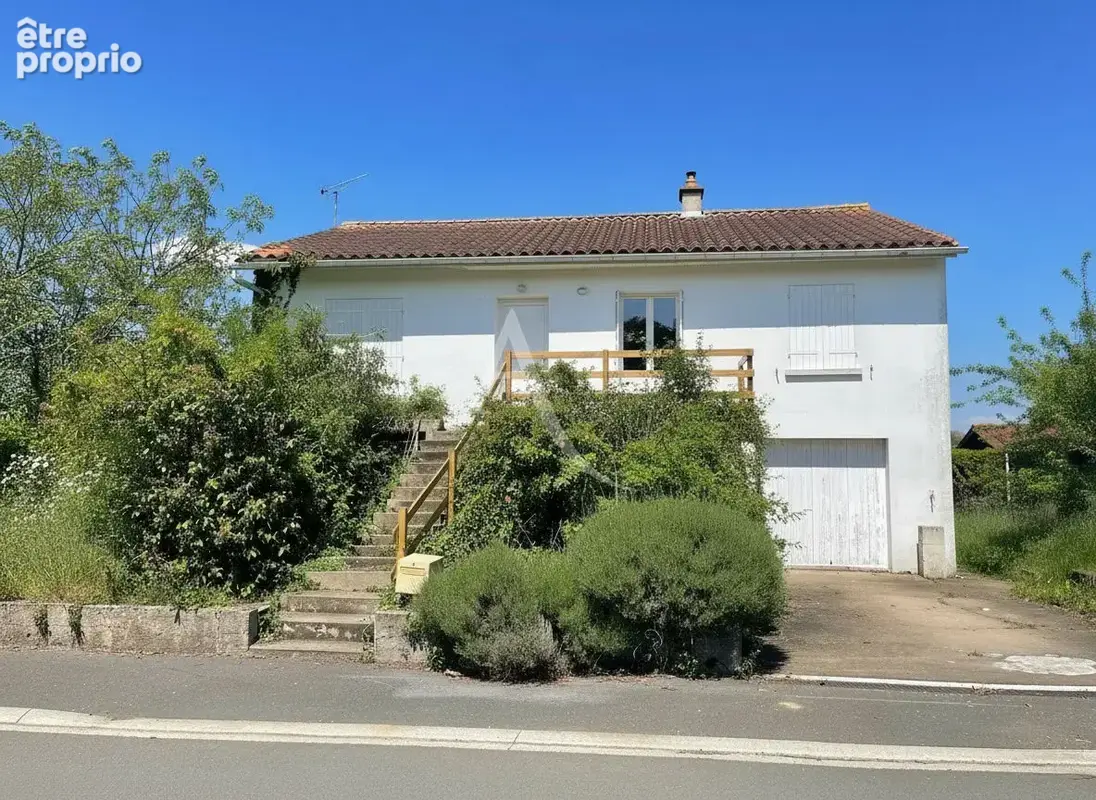 Maison à SERIGNE