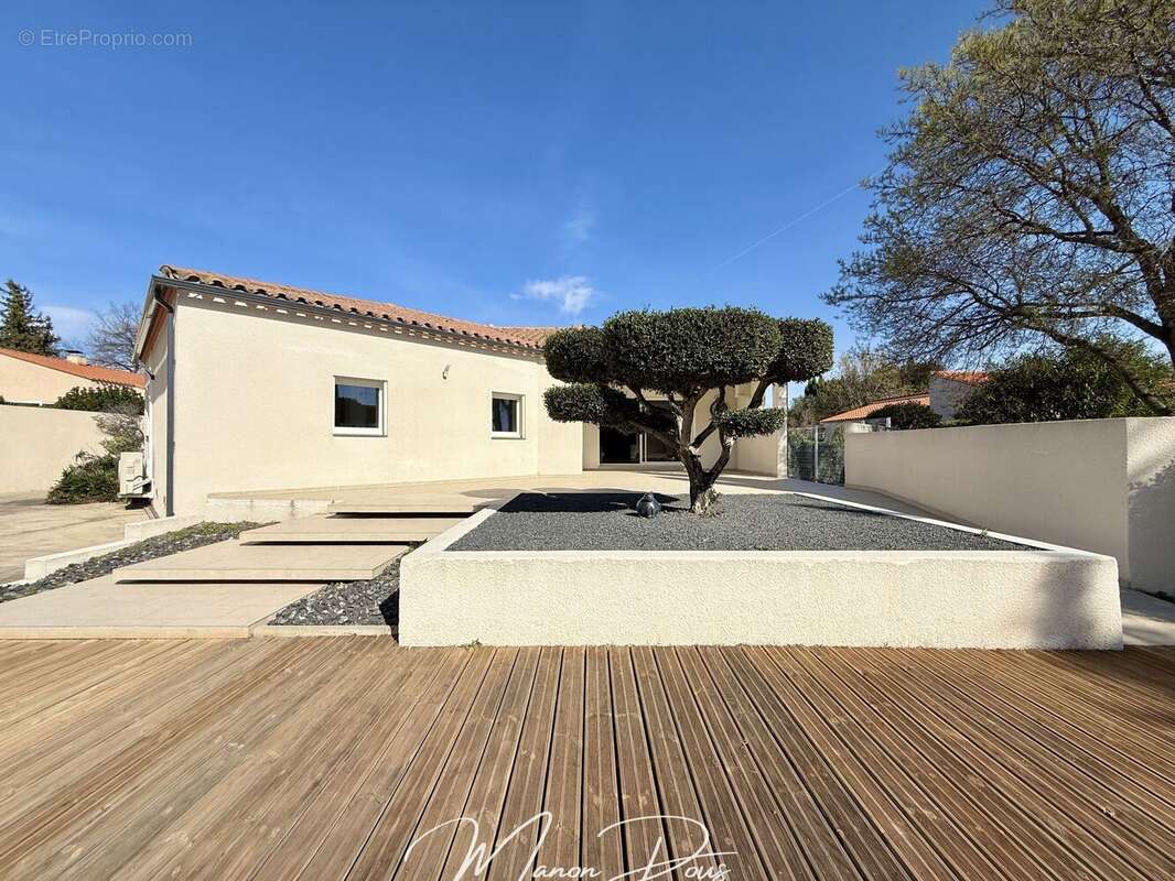 Maison à SAINT-ESTEVE