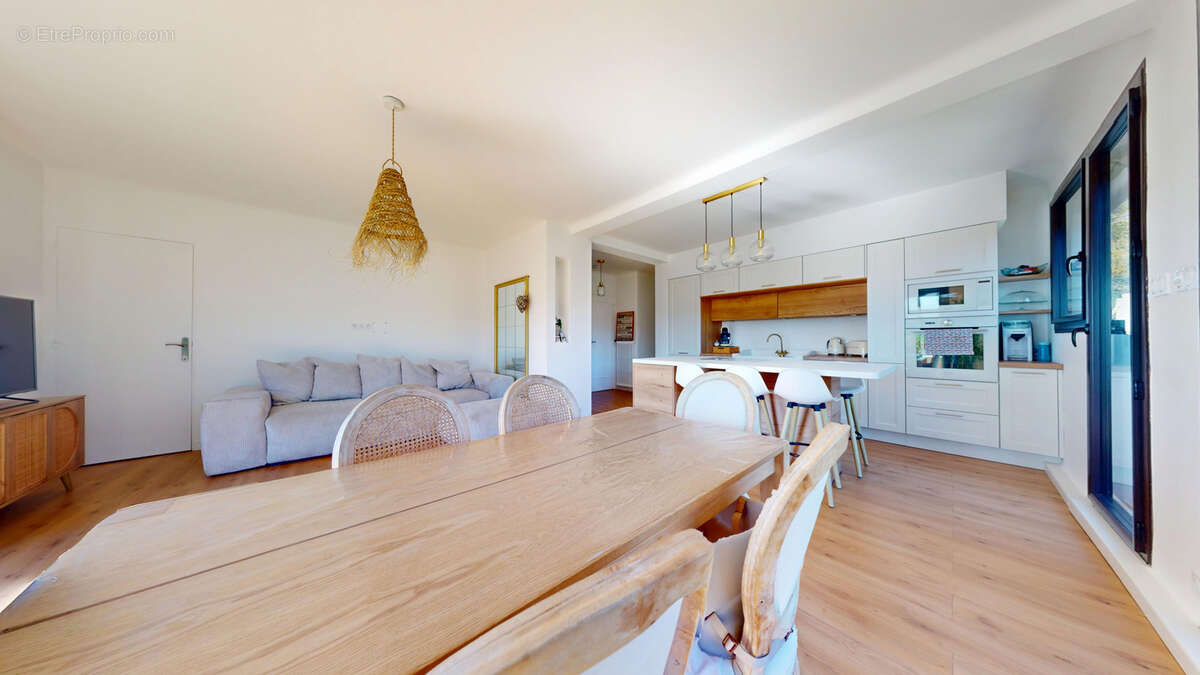 Appartement à SAINT-ETIENNE