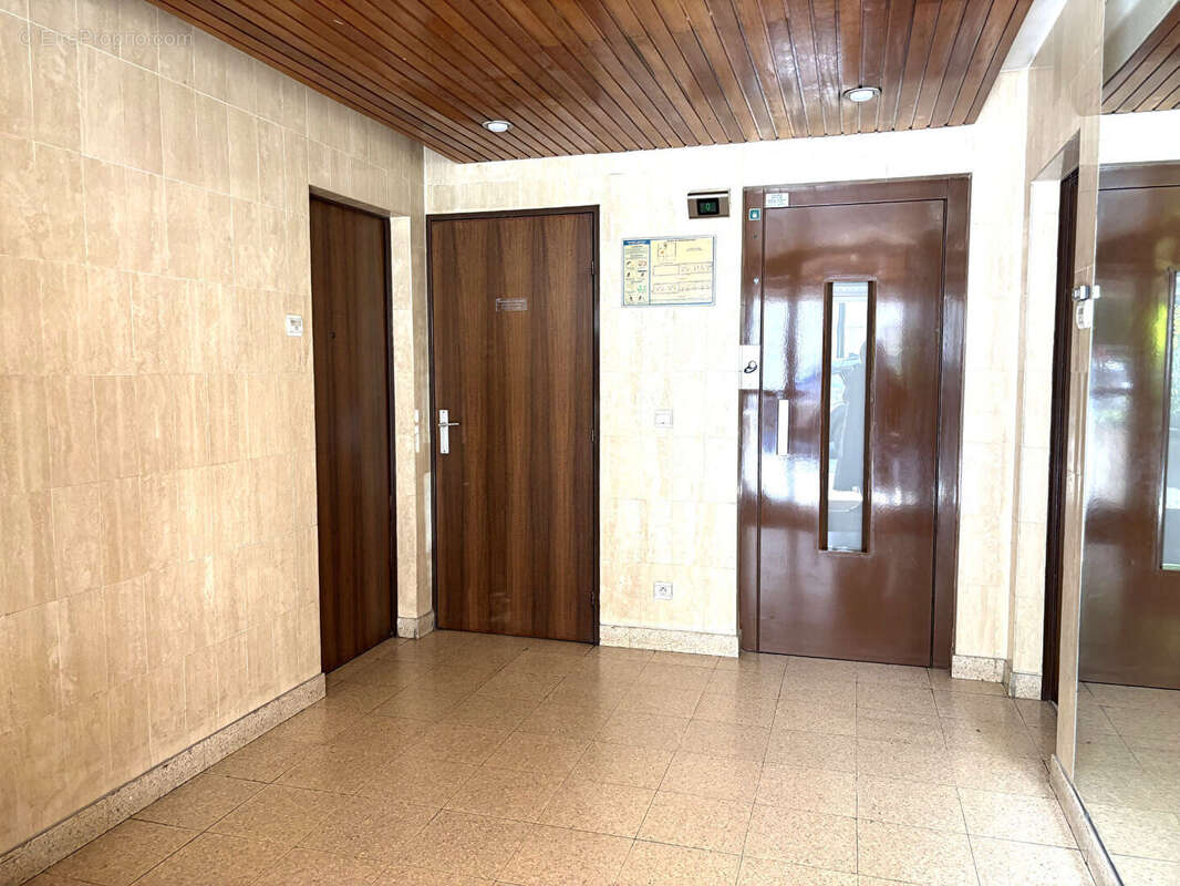 Appartement à LEVALLOIS-PERRET