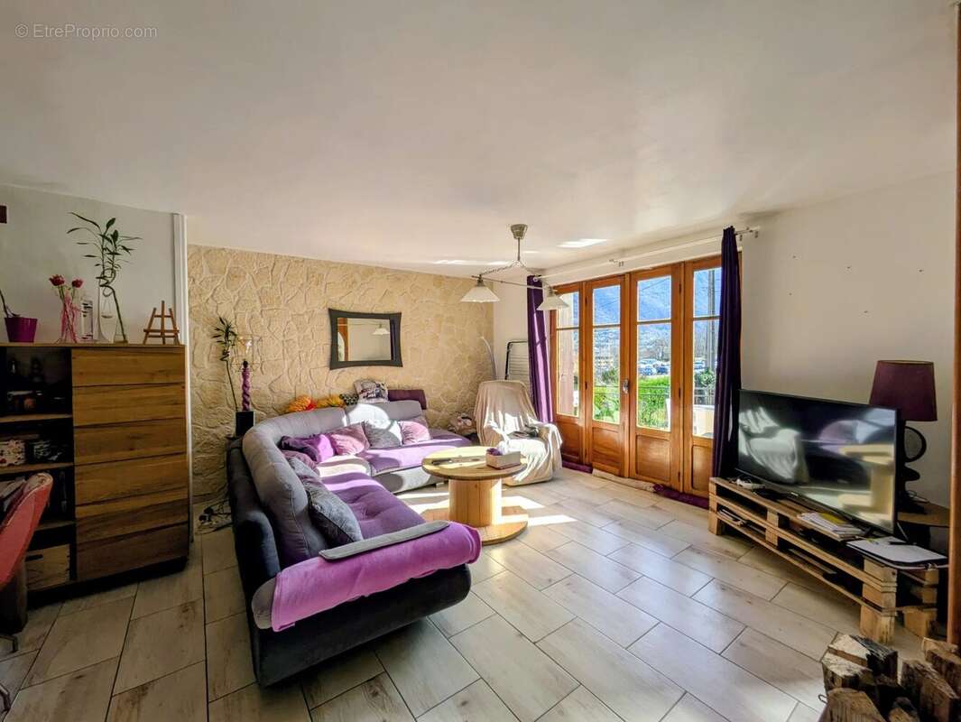 Maison à SAINT-PAUL-SUR-ISERE