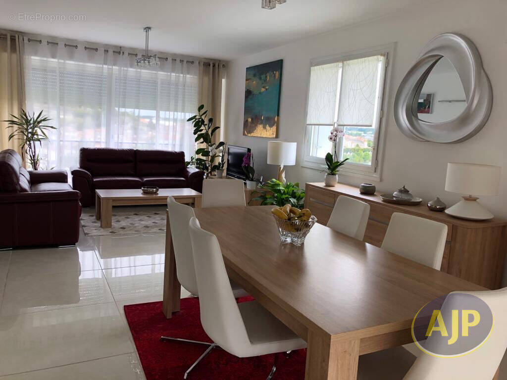 Appartement à SAINTES