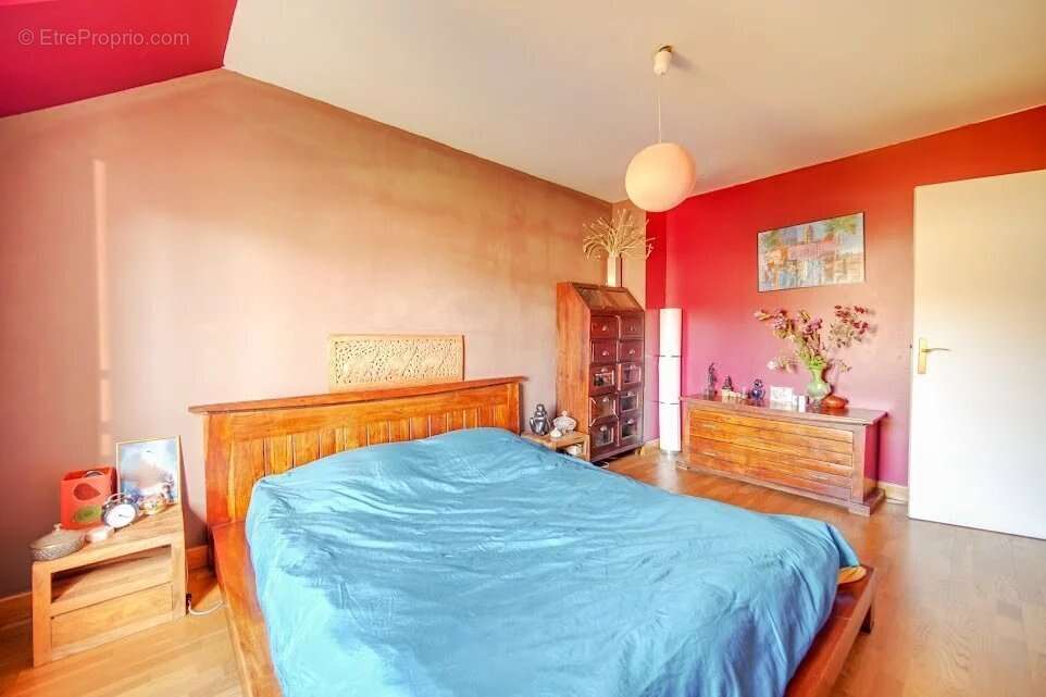 Maison à IVRY-SUR-SEINE