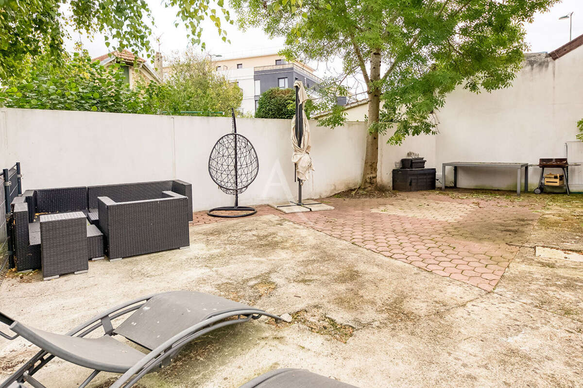 Maison à VAIRES-SUR-MARNE