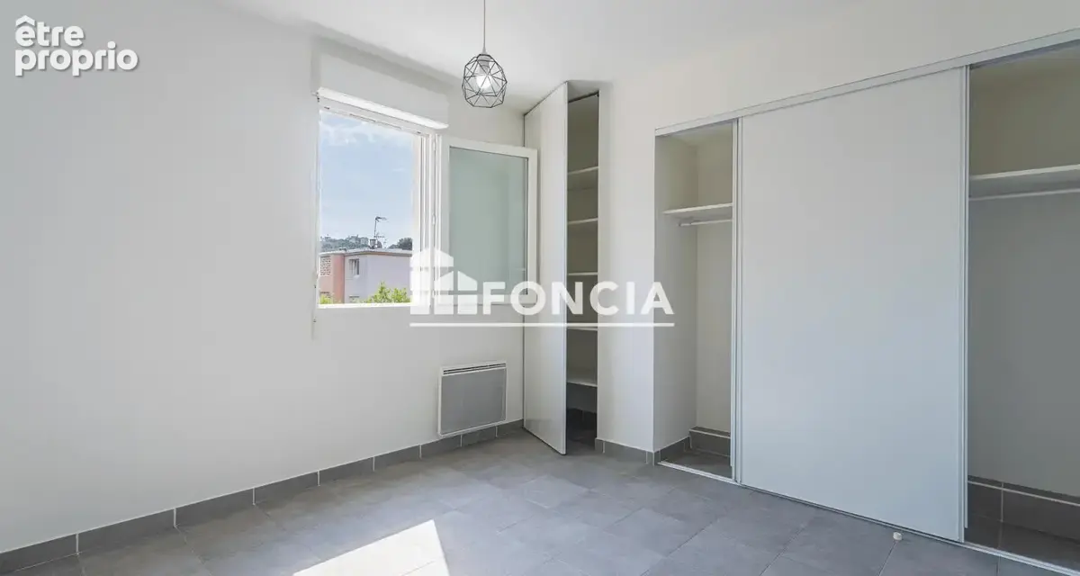  à vendre – t3 en étage élevé – grand garage en sus- porte marine – la seyne-sur-mer - photo 4