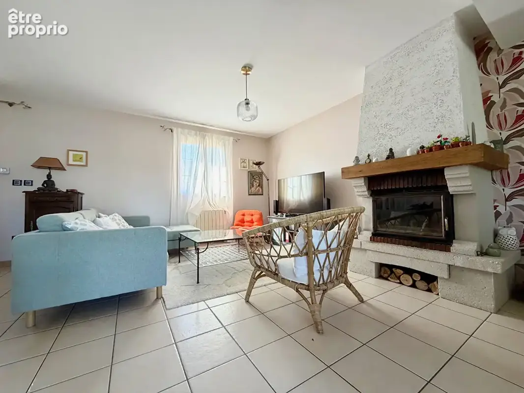 Maison Gravigny 6 pièce(s) 101 m2 - photo 2