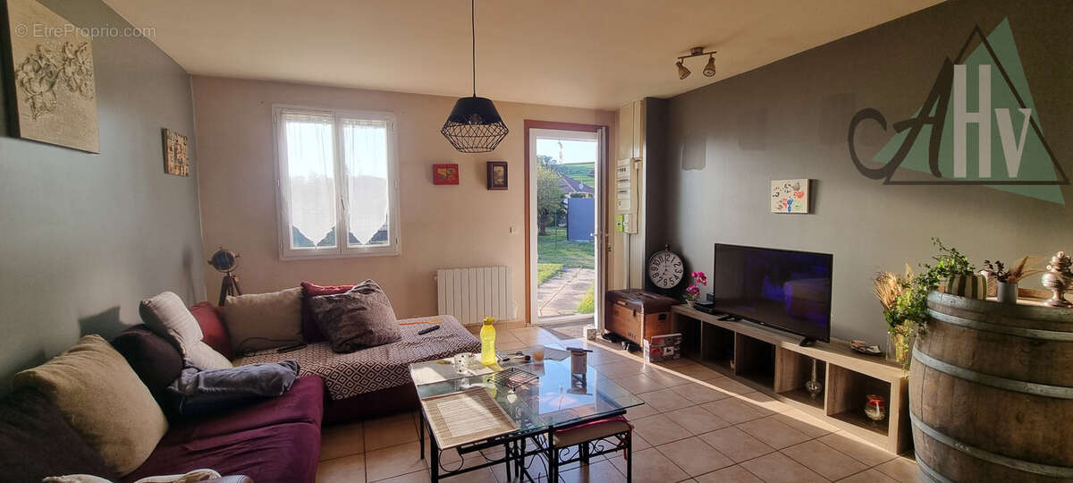 Maison à LA SAULSOTTE