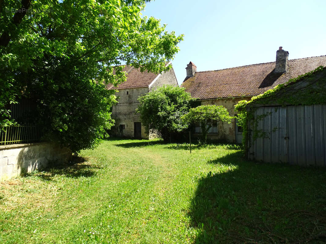 Maison à CHATILLON-SUR-SEINE