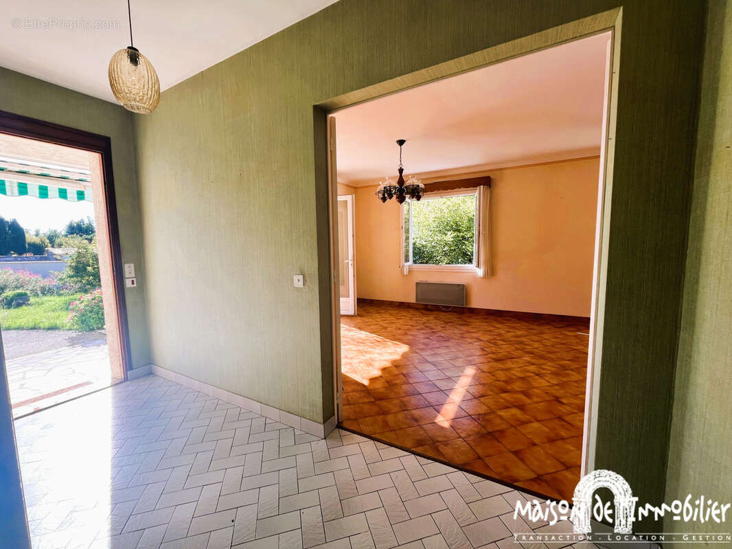 Maison à MESCHERS-SUR-GIRONDE