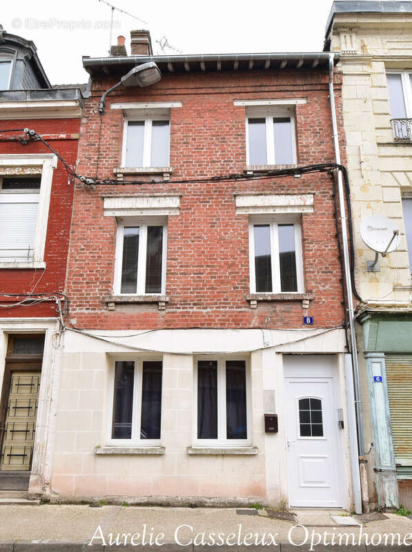 Appartement à LA FERE