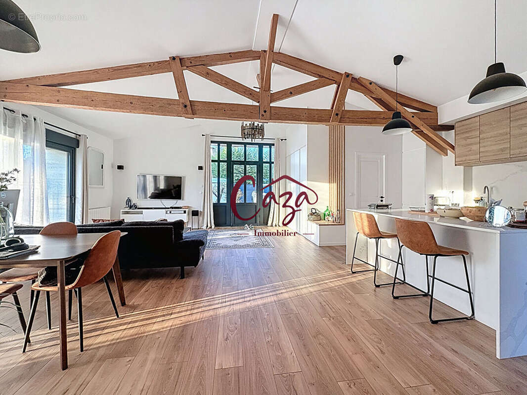 Maison à SALLEBOEUF