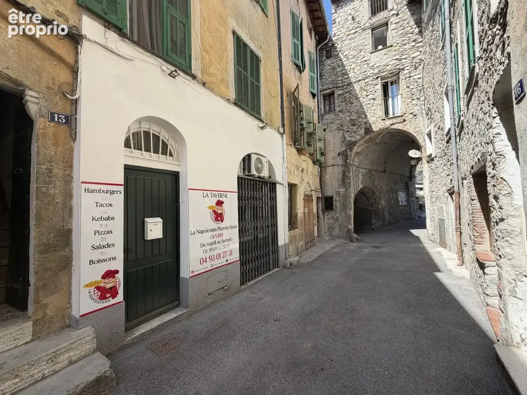 Commerce à L'ESCARENE