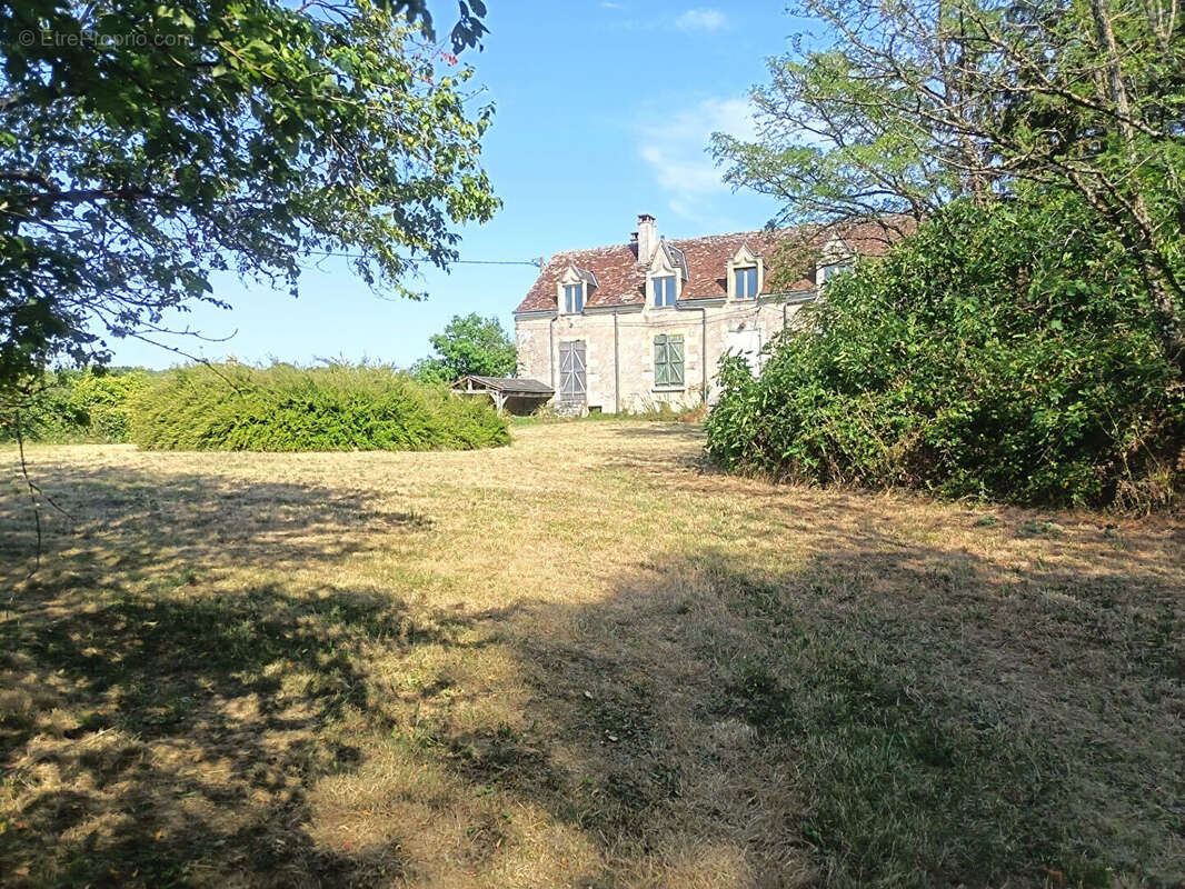 Manoir Veuzain Sur Loire 14 pièce(s) 366.85 m2 - photo 8