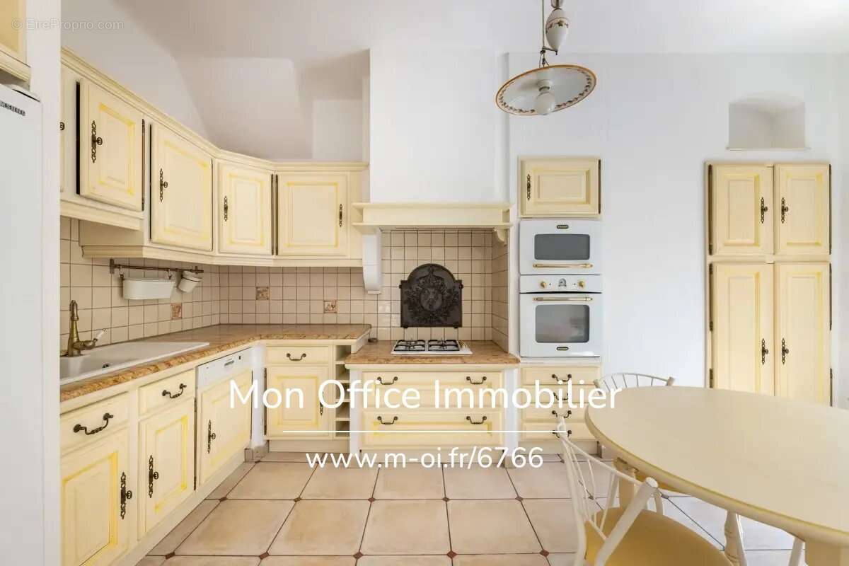 Maison à MARSEILLE-6E