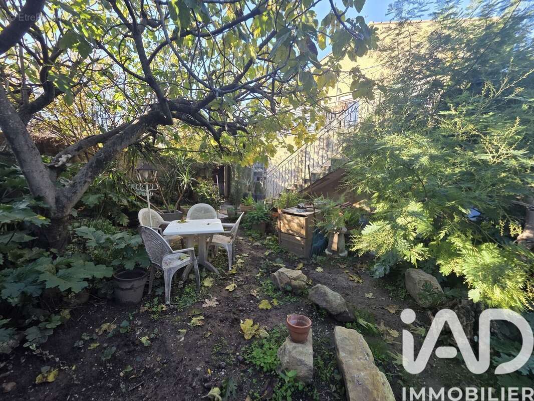 Photo 8 - Maison à ENTRAIGUES-SUR-LA-SORGUE