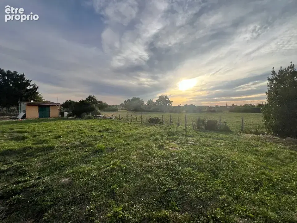 Terrain 825 m² à vendre à Neuville-Les-Dames (01400) - photo 3