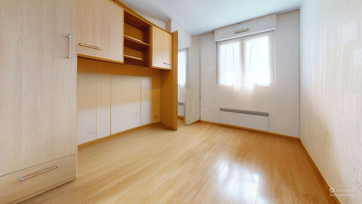 Appartement à VAUJOURS