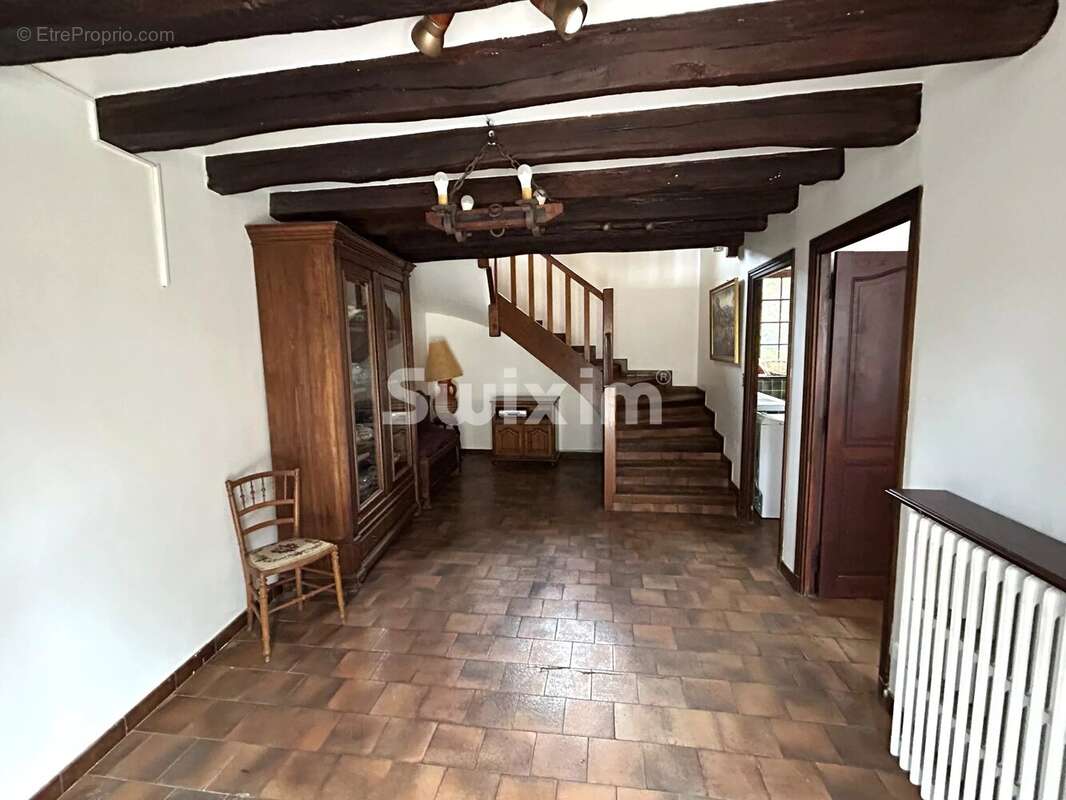 Maison à JOUX-LA-VILLE