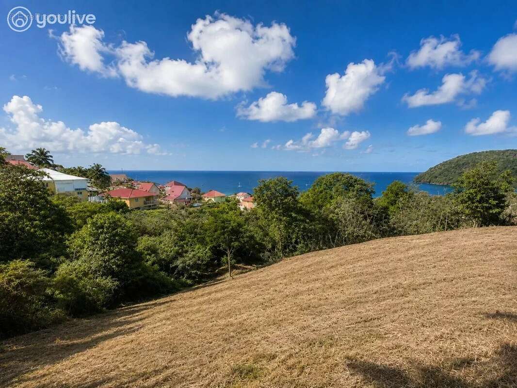 Terrain à LES ANSES-D'ARLET