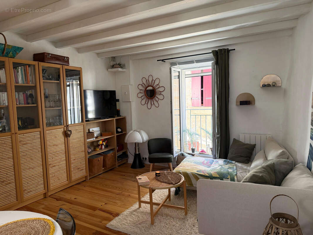 Maison à SAINT-QUENTIN-LA-POTERIE