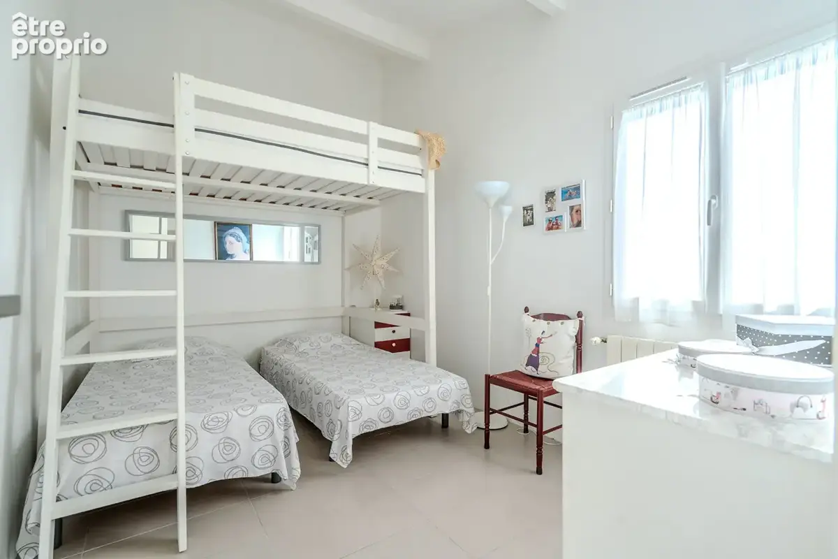 Bas Floirac / Bordeaux - Maison de 200 m² avec jardin et garage - photo 10