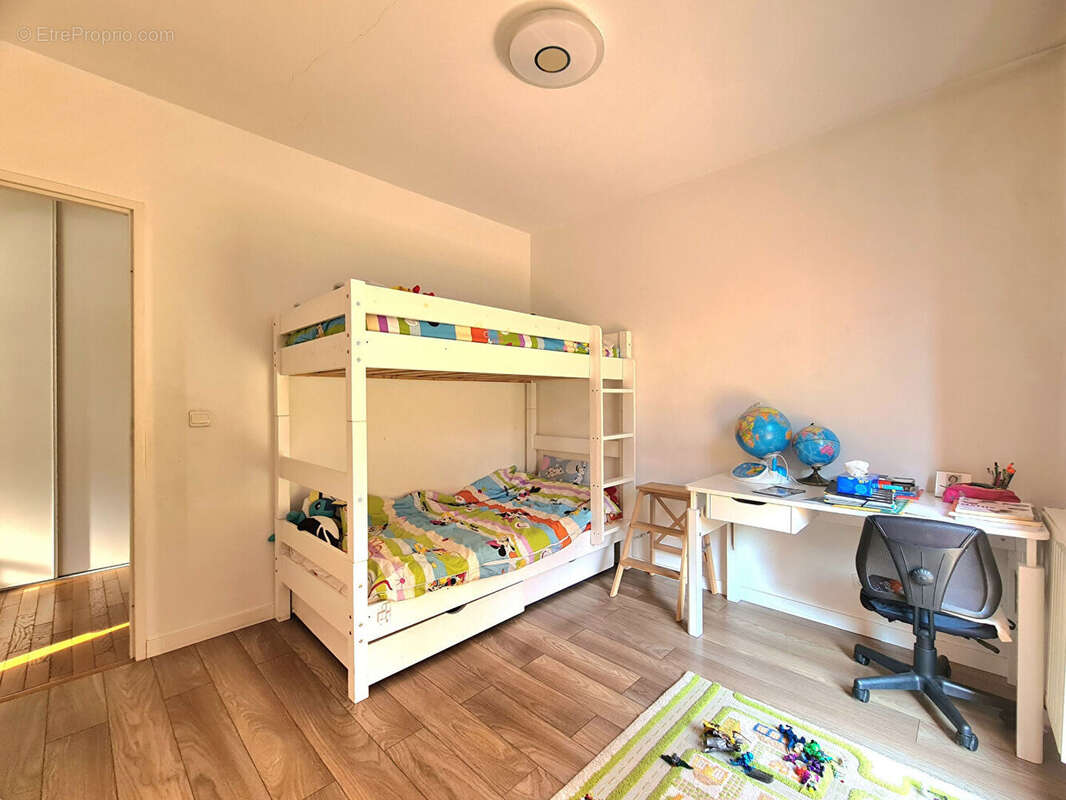 Appartement Créteil 3 pièce(s) 68.42 m2 - photo 12