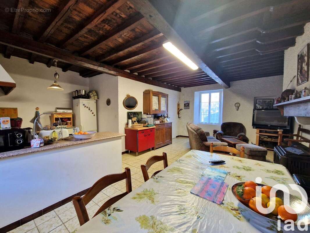 Photo 2 - Maison à HECHES