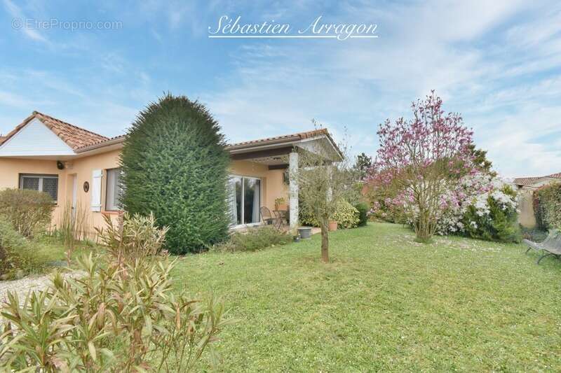 Bias – Havre de paix aux portes de Villeneuve-sur-Lot – maison 130 m² avec jardin paysager (47) - photo 19