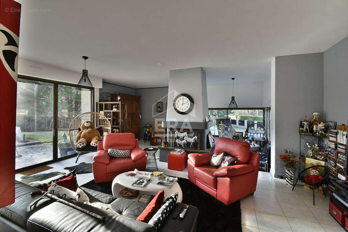 Maison à SAINT-REMY-L'HONORE