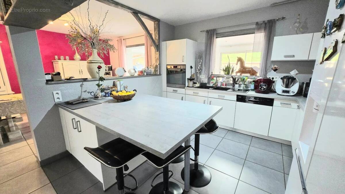 Maison à BELLEVILLE