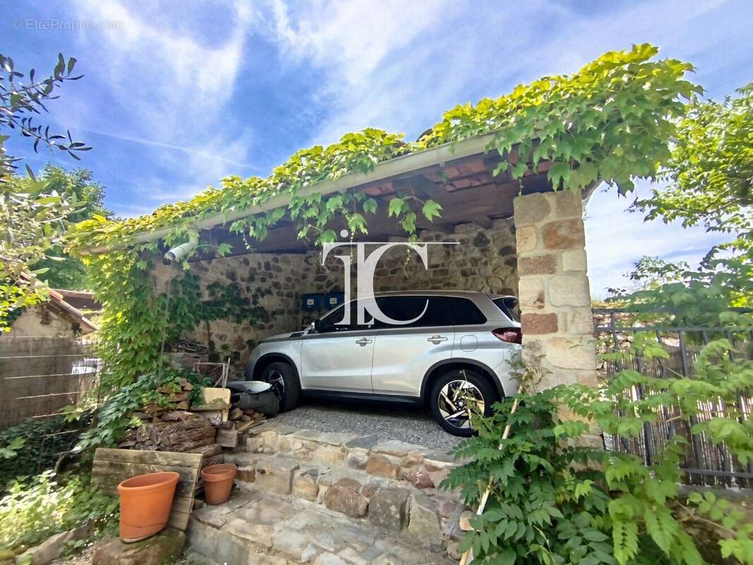 Exclusivité  authentique maison de hameau en pierre avec deux jardins attenants * car port * 10 minuters des commodites * - photo 21