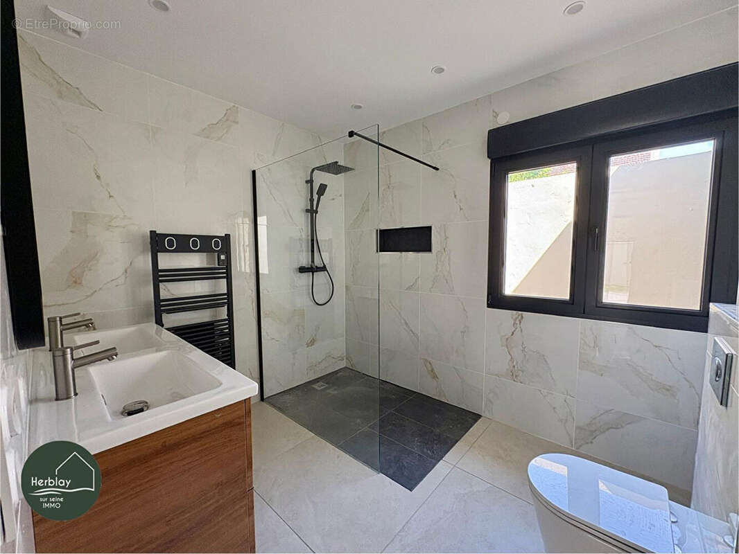 Maison - Quartier des Femmes Savantes - 124 m² surface utile - photo 7