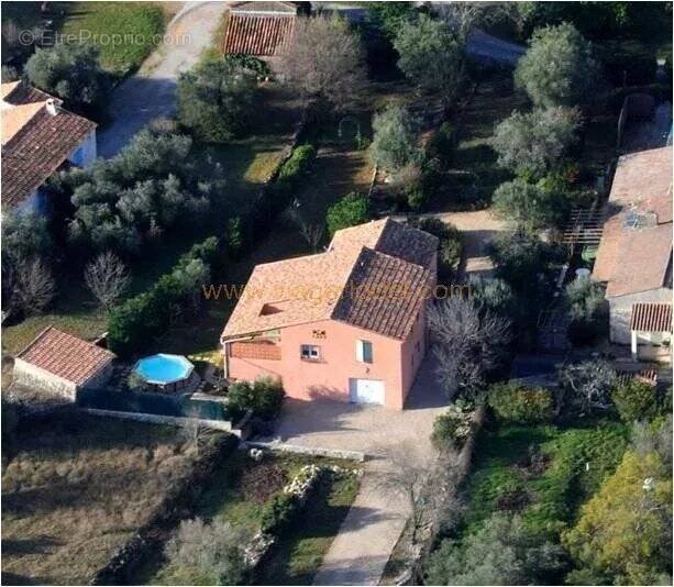 Maison à SAINT-PAUL-EN-FORET