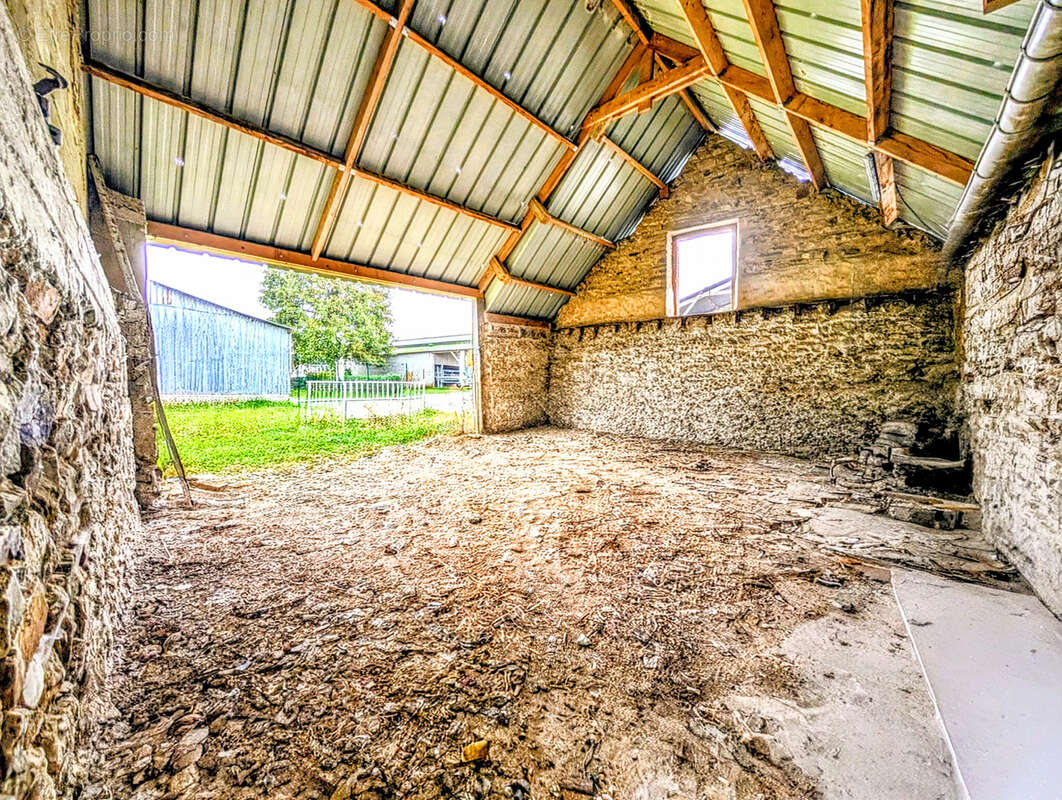 Maison à COMBLESSAC