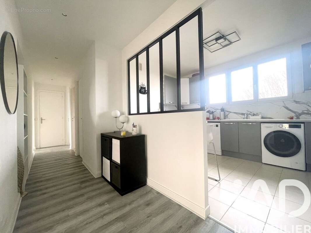 Photo 7 - Appartement à LA CELLE-SAINT-CLOUD