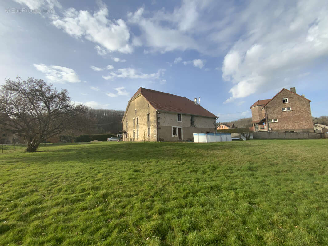 Maison à BELONCHAMP