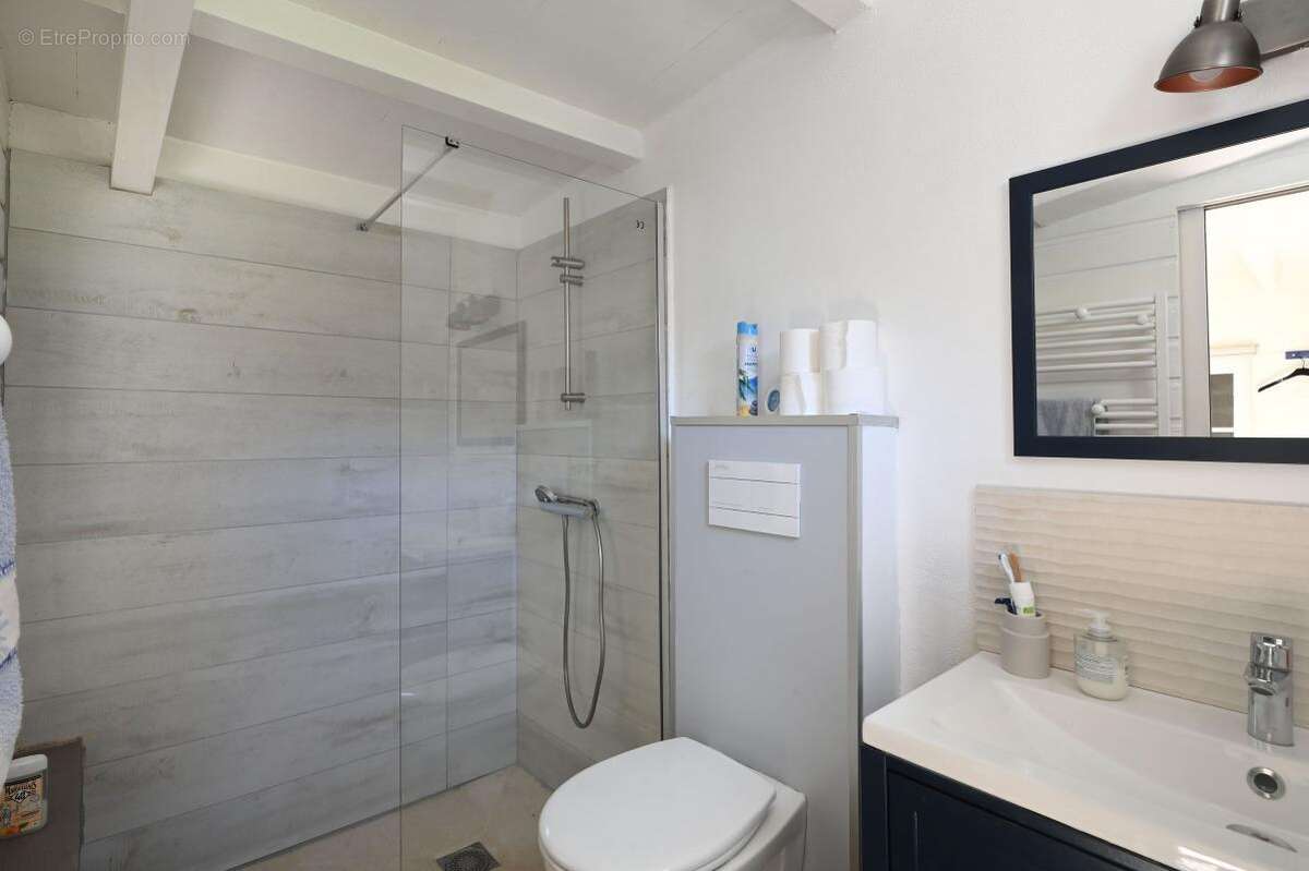 Maison à SAINT-CLEMENT-DES-BALEINES