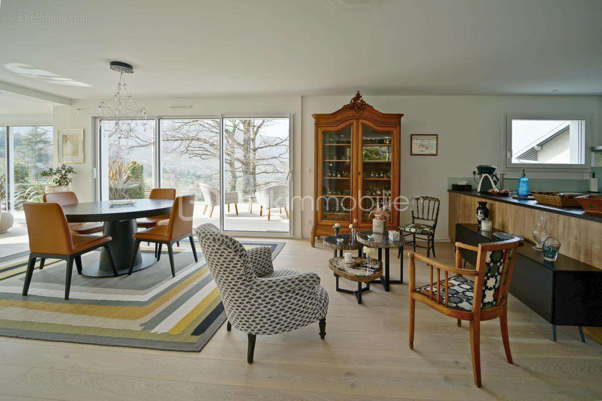 Maison à SAINT-JORIOZ