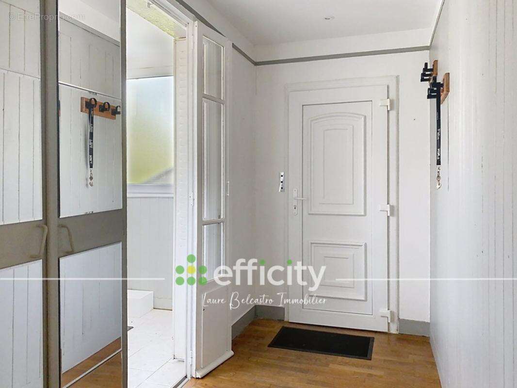 Maison à VILLECRESNES