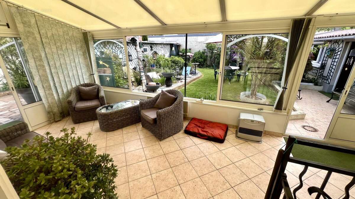 Maison 113 m² à Pontoise  - photo 3