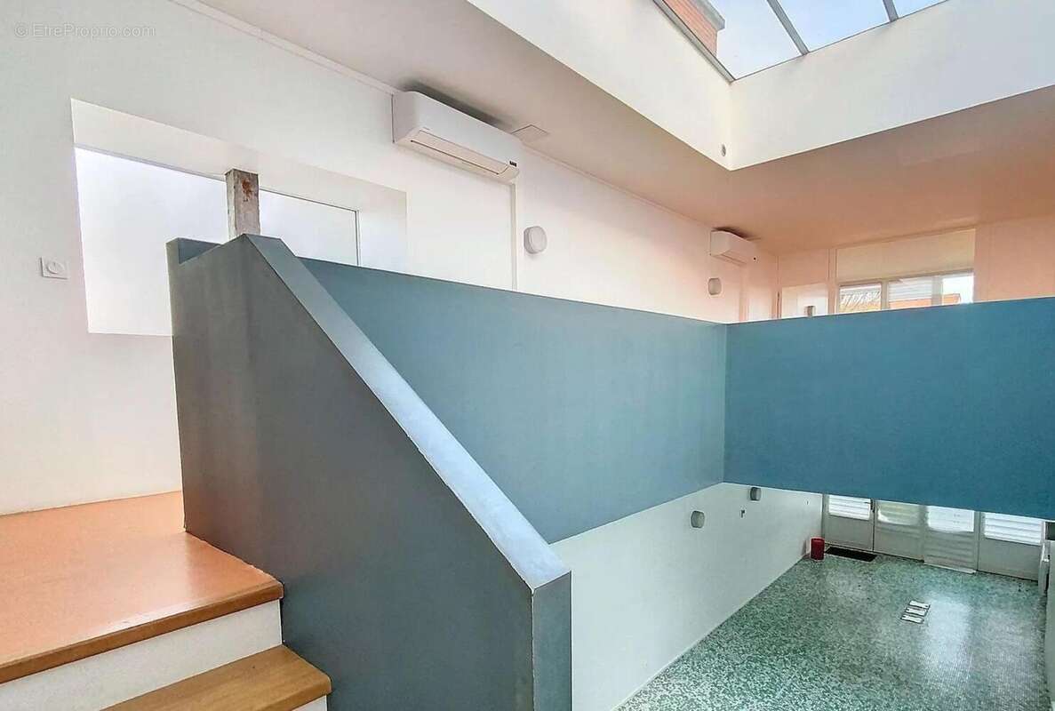 Photo 4 - Commerce à LA ROCHELLE